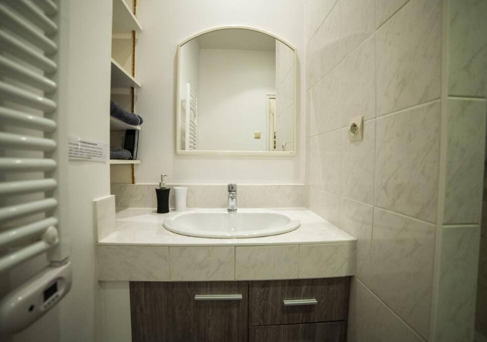 Apartment L'ile D'olive: Spacious Terrace In *